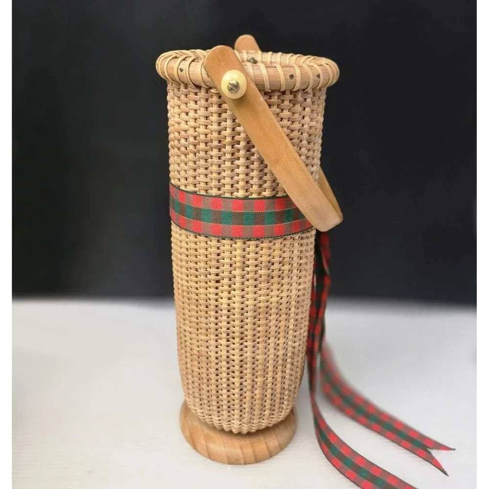 Vintage Nantucket Lightship Style Woven Wine Basket Carrier Cylinder Vase 11